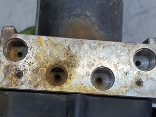 bontott FORD FOCUS II ABS Kocka