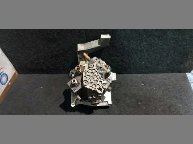 bontott FORD FOCUS II Adagoló