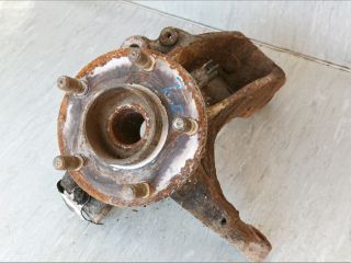 bontott FORD FOCUS II Bal első Csonkállvány Kerékaggyal