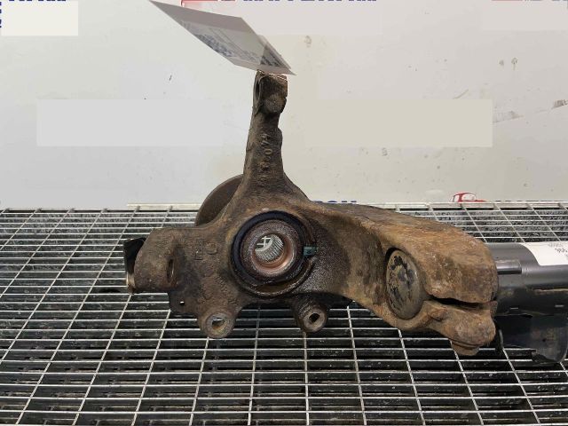 bontott FORD FOCUS II Bal első Csonkállvány