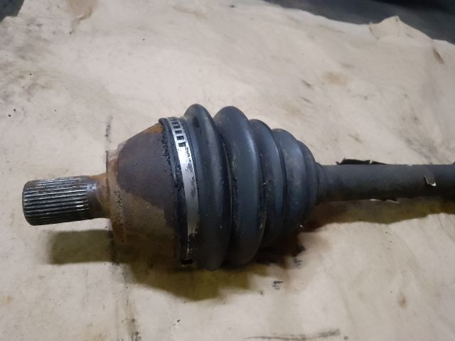 bontott FORD FOCUS II Bal Féltengely