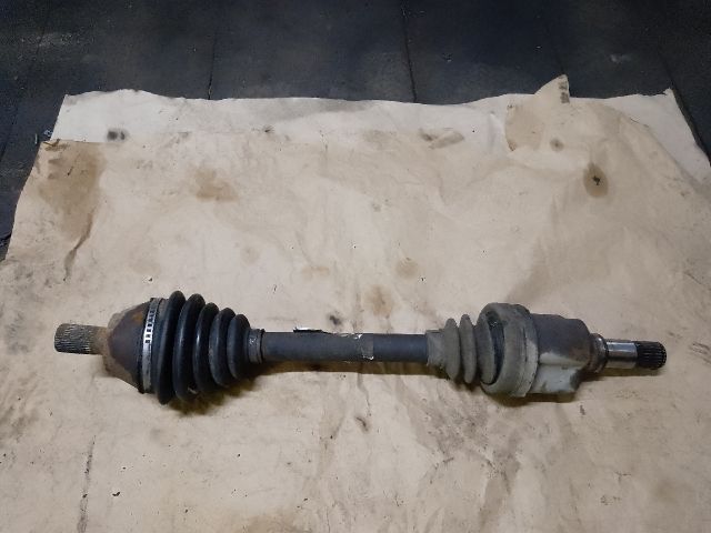 bontott FORD FOCUS II Bal Féltengely