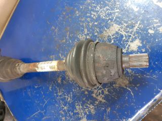 bontott FORD FOCUS II Bal Féltengely