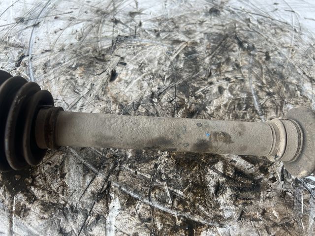 bontott FORD FOCUS II Bal Féltengely