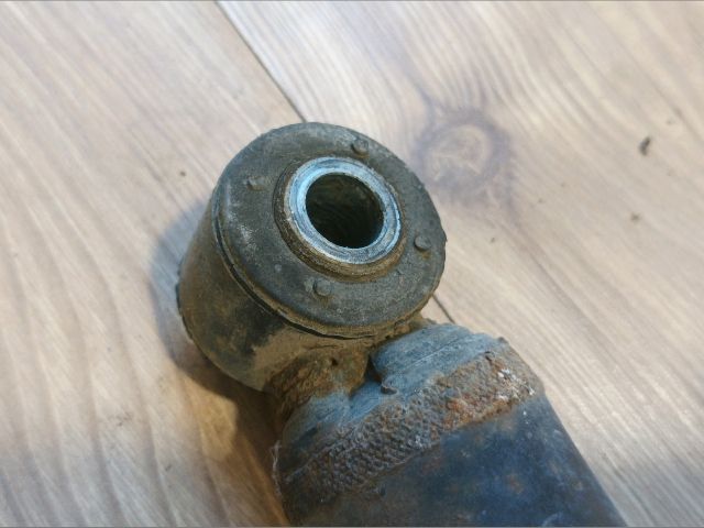 bontott FORD FOCUS II Bal hátsó Lengéscsillapító