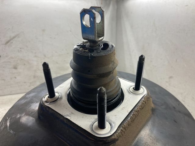 bontott FORD FOCUS II Fékrásegítő