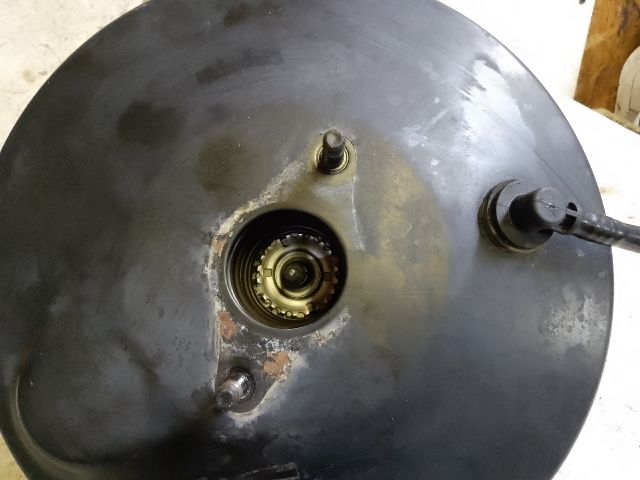 bontott FORD FOCUS II Fékrásegítő