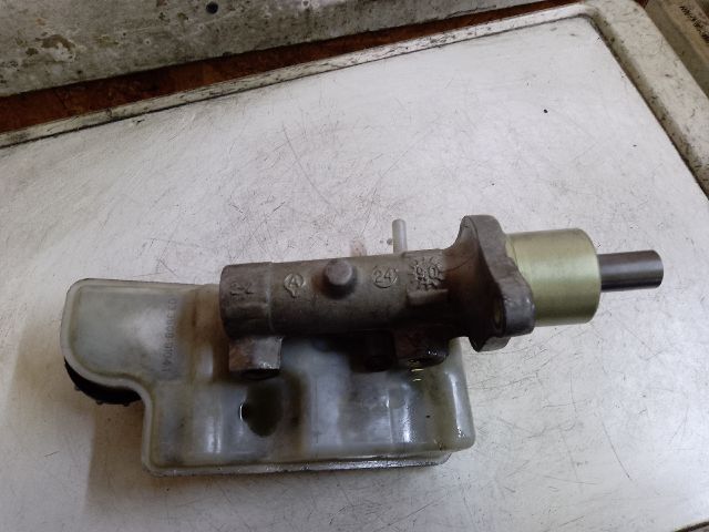 bontott FORD FOCUS II Főfékhenger