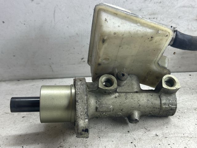 bontott FORD FOCUS II Főfékhenger