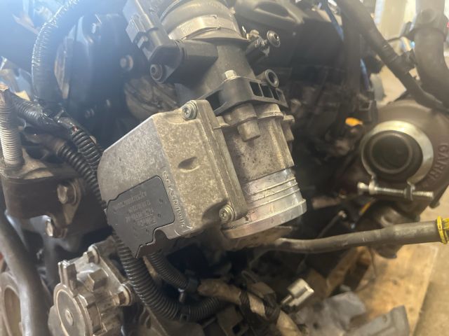 bontott FORD FOCUS II Fojtószelep (Elektromos)