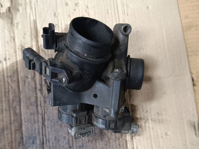 bontott FORD FOCUS II Fojtószelep (Elektromos)