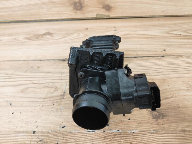 bontott FORD FOCUS II Fojtószelep (Elektromos)