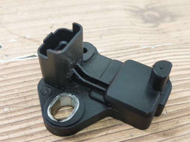 bontott FORD FOCUS II Főtengely Fordulatszám Jeladó