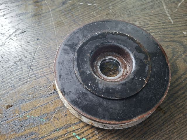 bontott FORD FOCUS II Főtengely Szíjtárcsa