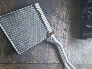 bontott FORD FOCUS II Fűtőradiátor