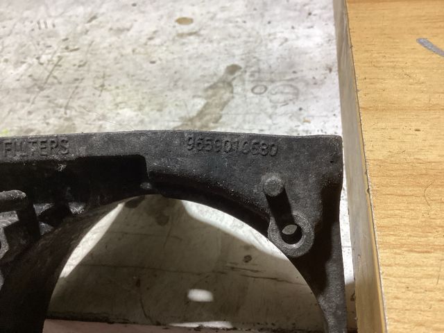 bontott FORD FOCUS II Gázolajszűrő Ház