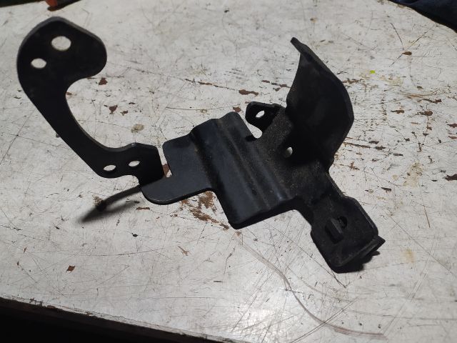 bontott FORD FOCUS II Gázolajszűrő Ház