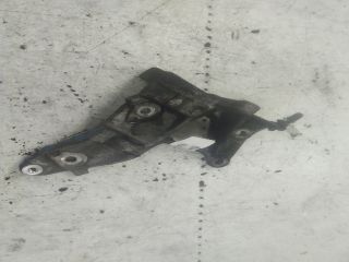 bontott FORD FOCUS II Generátor Tartó Bak