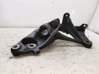 bontott FORD FOCUS II Generátor Tartó Bak