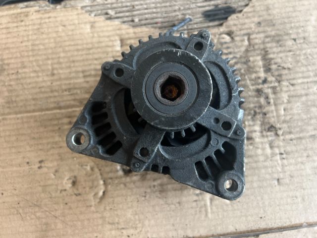 bontott FORD FOCUS II Generátor