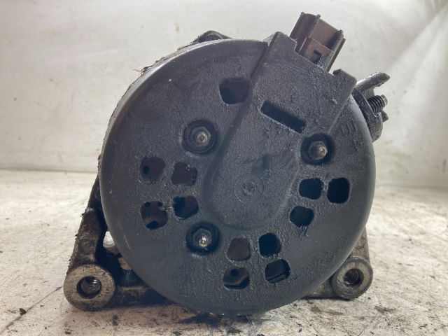 bontott FORD FOCUS II Generátor