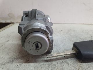 bontott FORD FOCUS II Gyújtáskapcsoló Házzal