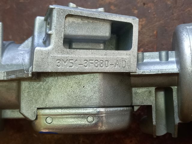 bontott FORD FOCUS II Gyújtáskapcsoló Házzal