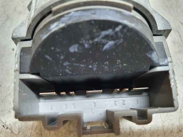 bontott FORD FOCUS II Gyújtáskapcsoló Házzal