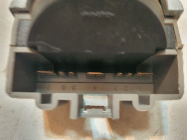 bontott FORD FOCUS II Gyújtáskapcsoló Házzal