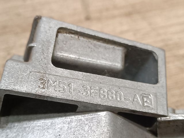 bontott FORD FOCUS II Gyújtáskapcsoló Házzal