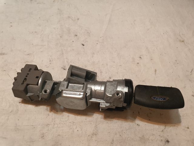 bontott FORD FOCUS II Gyújtáskapcsoló Házzal