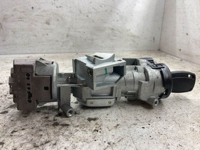 bontott FORD FOCUS II Gyújtáskapcsoló