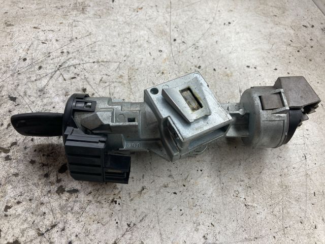 bontott FORD FOCUS II Gyújtáskapcsoló