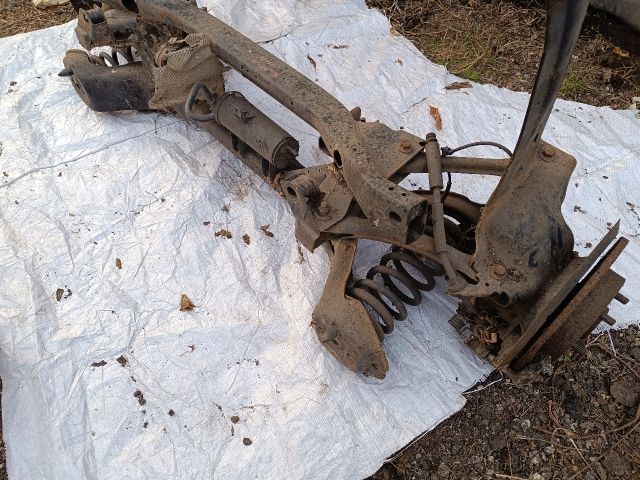 bontott FORD FOCUS II Hátsó Futómű (Részeivel)