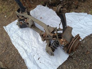 bontott FORD FOCUS II Hátsó Futómű (Részeivel)