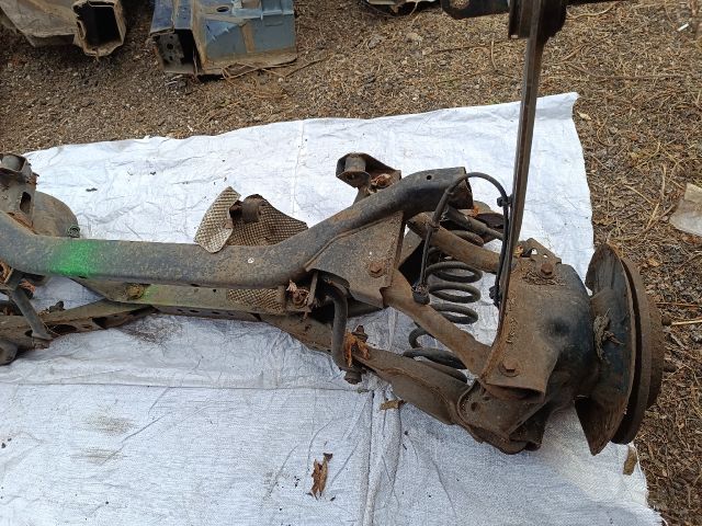 bontott FORD FOCUS II Hátsó Futómű (Részeivel)