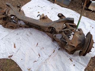 bontott FORD FOCUS II Hátsó Futómű (Részeivel)