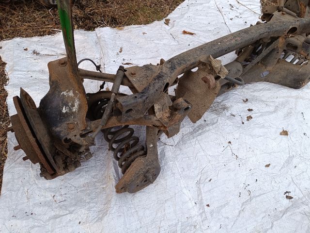 bontott FORD FOCUS II Hátsó Futómű (Részeivel)