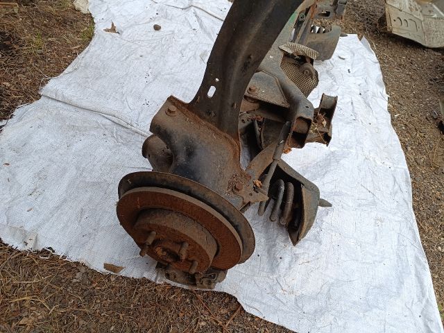 bontott FORD FOCUS II Hátsó Futómű (Részeivel)