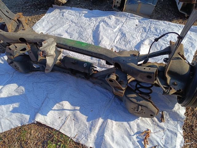 bontott FORD FOCUS II Hátsó Futómű (Részeivel)