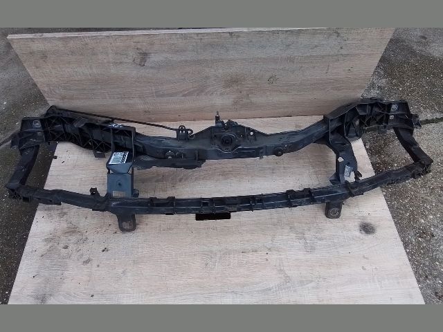 bontott FORD FOCUS II Homlokfal (Üres lemez)