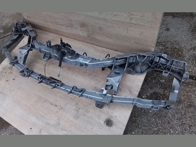 bontott FORD FOCUS II Homlokfal (Üres lemez)