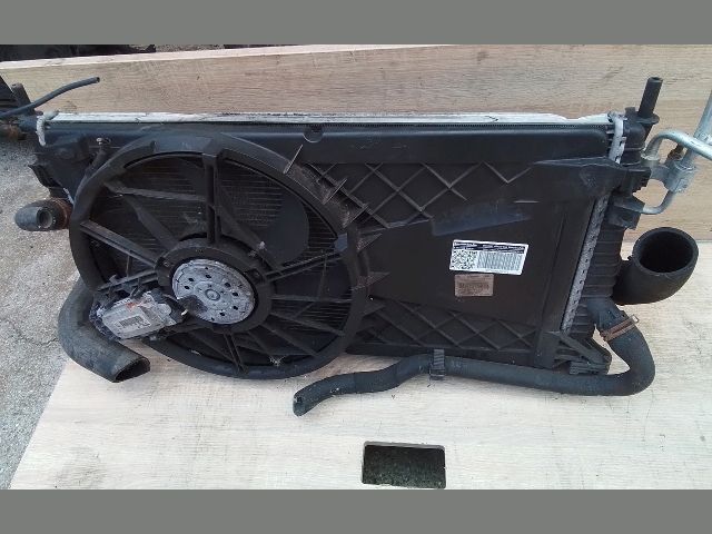 bontott FORD FOCUS II Hűtő Ventilátor(ok), Radiátor(ok) Szett
