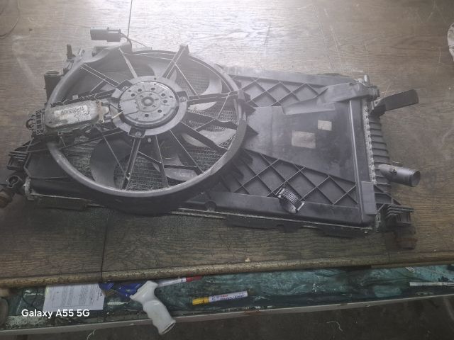 bontott FORD FOCUS II Hűtő Ventilátor(ok), Radiátor(ok) Szett