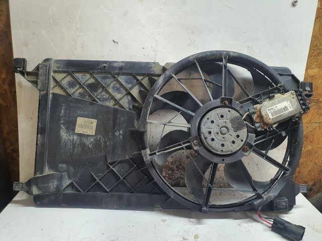 bontott FORD FOCUS II Hűtőventilátor