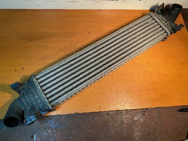 bontott FORD FOCUS II Intercooler