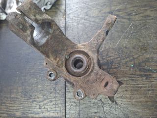 bontott FORD FOCUS II Jobb első Csonkállvány Kerékaggyal