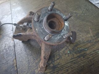 bontott FORD FOCUS II Jobb első Csonkállvány Kerékaggyal