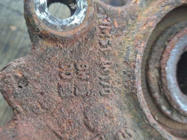 bontott FORD FOCUS II Jobb első Csonkállvány Kerékaggyal