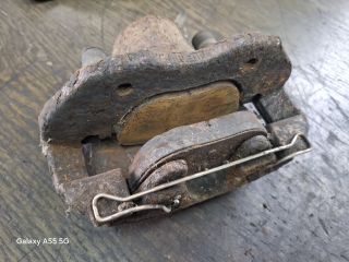 bontott FORD FOCUS II Jobb első Féknyereg Munkahengerrel